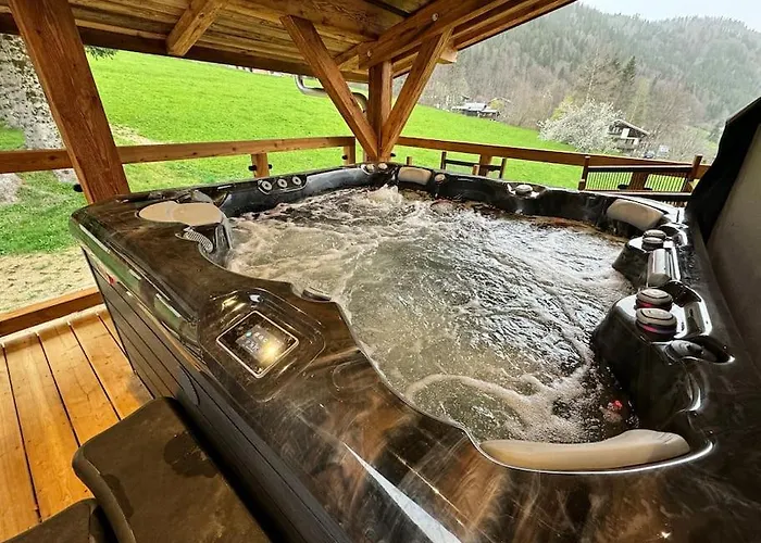 Lazy Bear Apartment